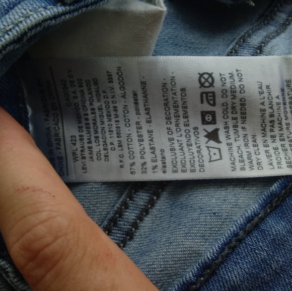 Levi slim cuff mid rise jeans - Picture 5 of 6